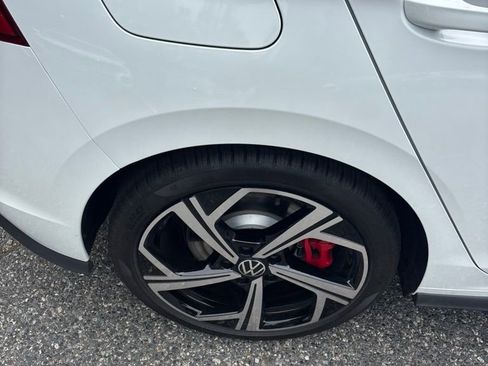 Used 2026 Volkswagen GTI SE FWD image 15