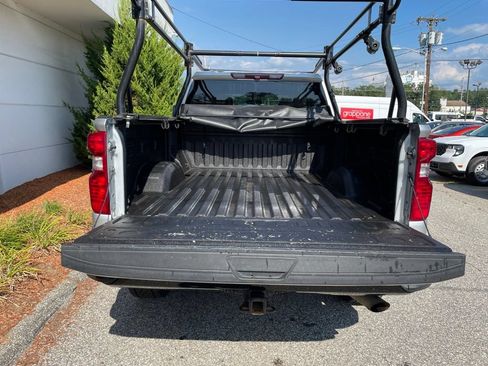 Used 2023 Chevrolet Silverado 2500 Custom w/ Custom Value Package AWD/4WD image 10