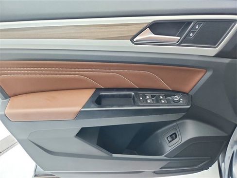 Used 2021 Volkswagen Atlas SEL image 39