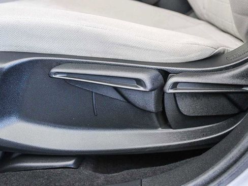 Used 2023 Honda HR-V LX image 20