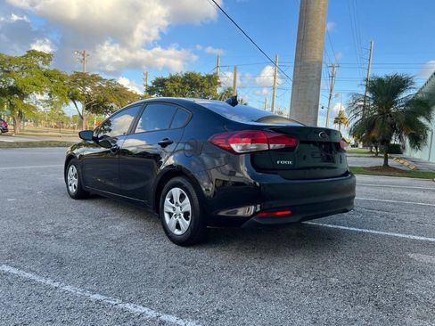 Used 2018 Kia Forte LX FWD image 7