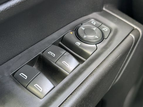 Used 2023 Chevrolet Silverado 1500 Custom AWD/4WD image 23
