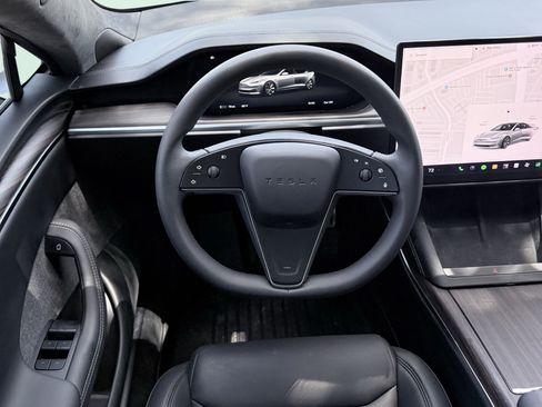 Used 2025 Tesla Model S AWD/4WD image 54