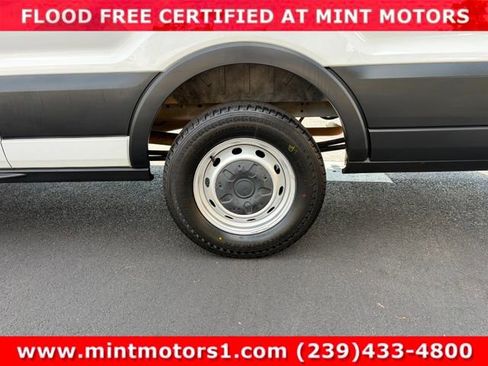 Used 2022 Ford Transit 250 148 High Roof Extended RWD image 45