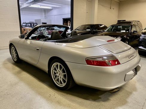 Used 2004 Porsche 911 Carrera RWD image 7
