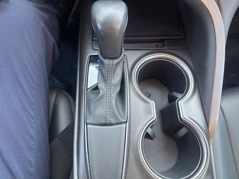 Used 2021 Toyota Camry SE image 18