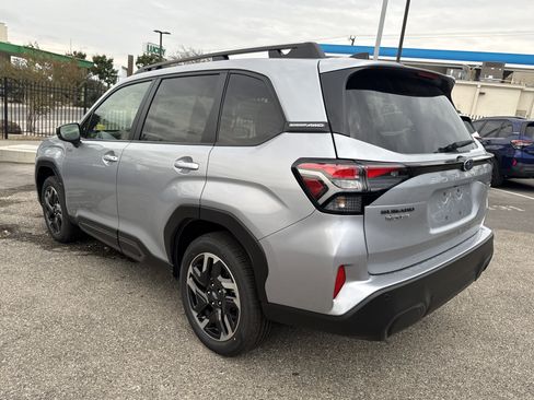 New 2025 Subaru Forester Limited image 5