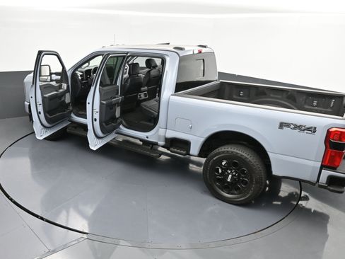 Used 2024 Ford F250 Lariat w/ Lariat Ultimate Package image 44