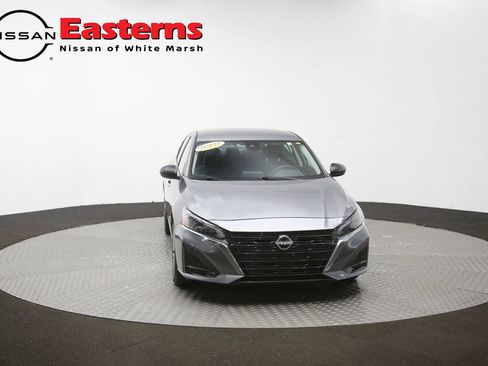 Used 2025 Nissan Altima 2.5 SV FWD image 50