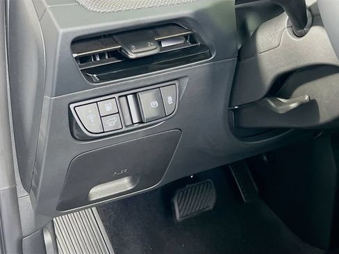 New 2026 Kia EV6 Wind RWD image 10
