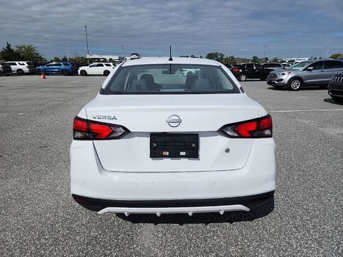 Used 2024 Nissan Versa S image 7
