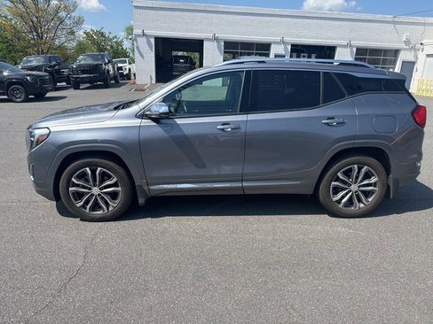 Used 2019 GMC Terrain Denali w/ Advanced Safety Package AWD/4WD image 3