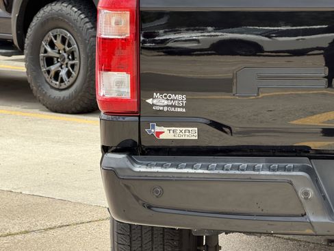 Used 2022 Ford F150 XL w/ STX Appearance Package RWD image 10