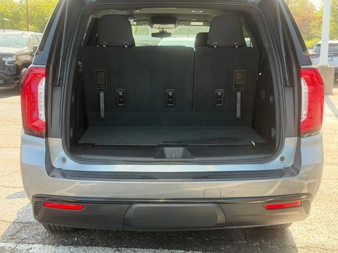 Used 2021 GMC Yukon SLE RWD image 9
