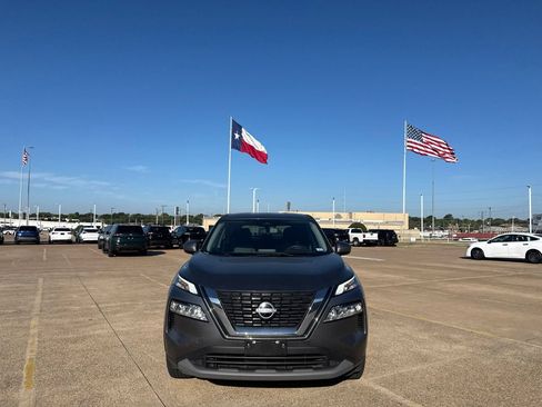 Certified 2023 Nissan Rogue SV FWD image 6