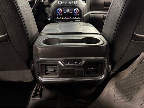 Used 2023 GMC Sierra 3500 Denali w/ Denali Black Diamond Edition AWD/4WD image 41
