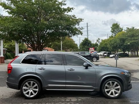 Used 2017 Volvo XC90 T6 Inscription w/ Vision Package AWD/4WD image 6