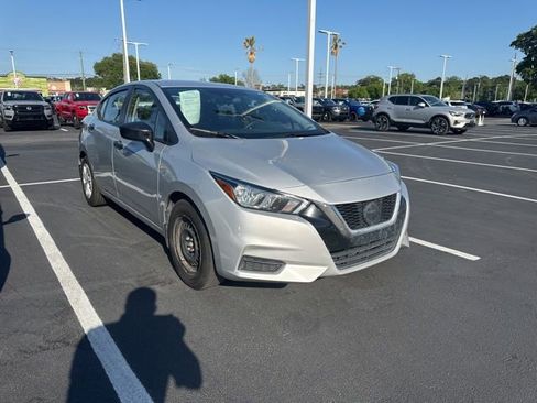 Used 2021 Nissan Versa S image 4