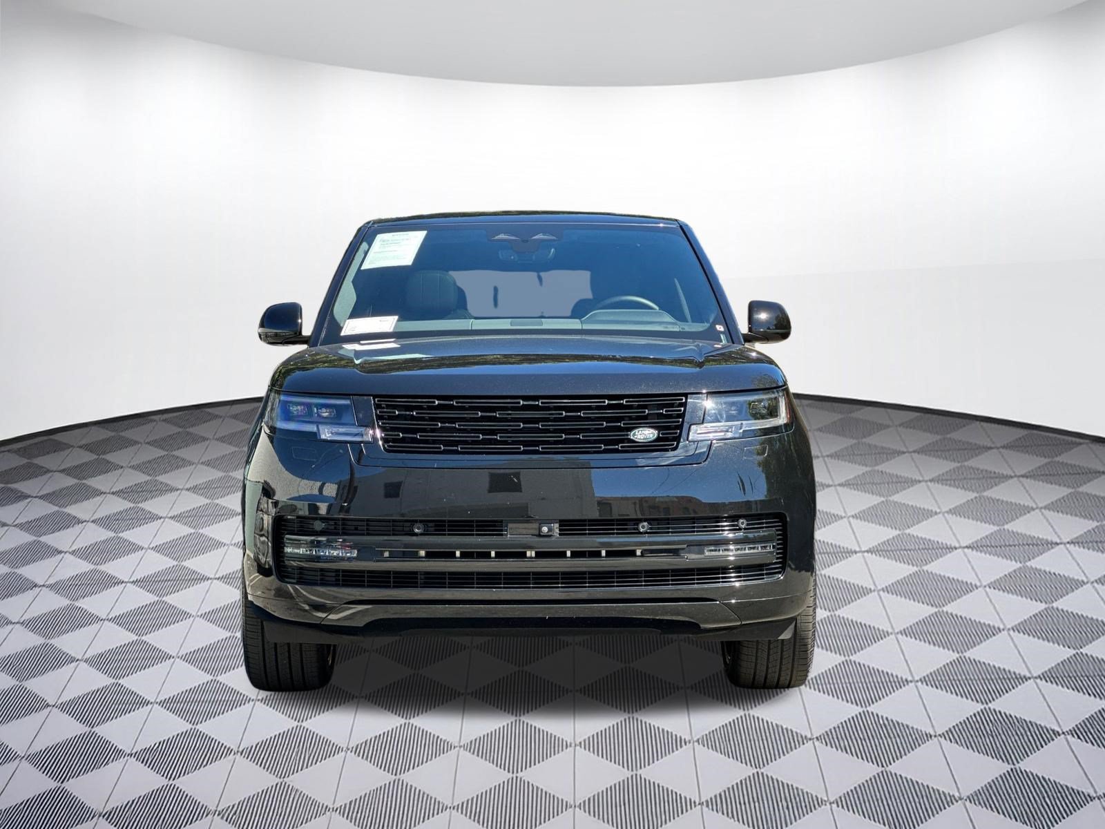 Used 2025 Land Rover Range Rover SE AWD/4WD image 5