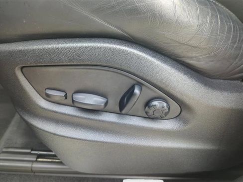 Used 2022 Porsche Cayenne Platinum Edition AWD/4WD image 26