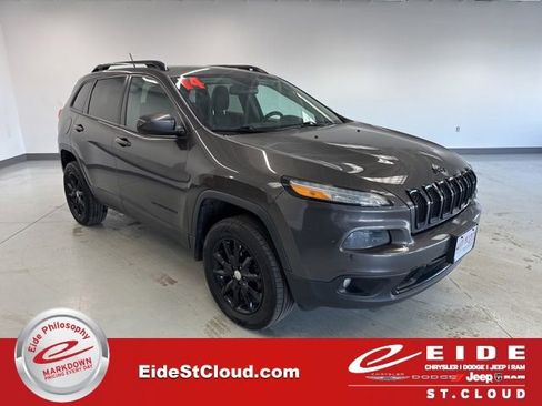 Used 2014 Jeep Cherokee Altitude w/ Cold Weather Group image 1