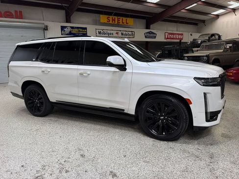 Used 2021 Cadillac Escalade Sport w/ Driver Assist Tech Package RWD image 10