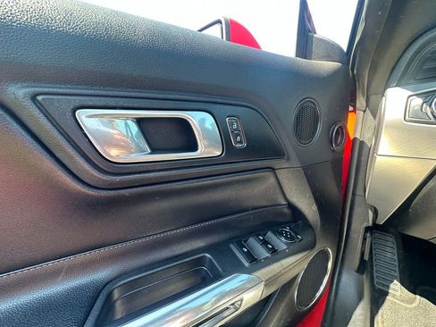 Used 2019 Ford Mustang Premium RWD image 11