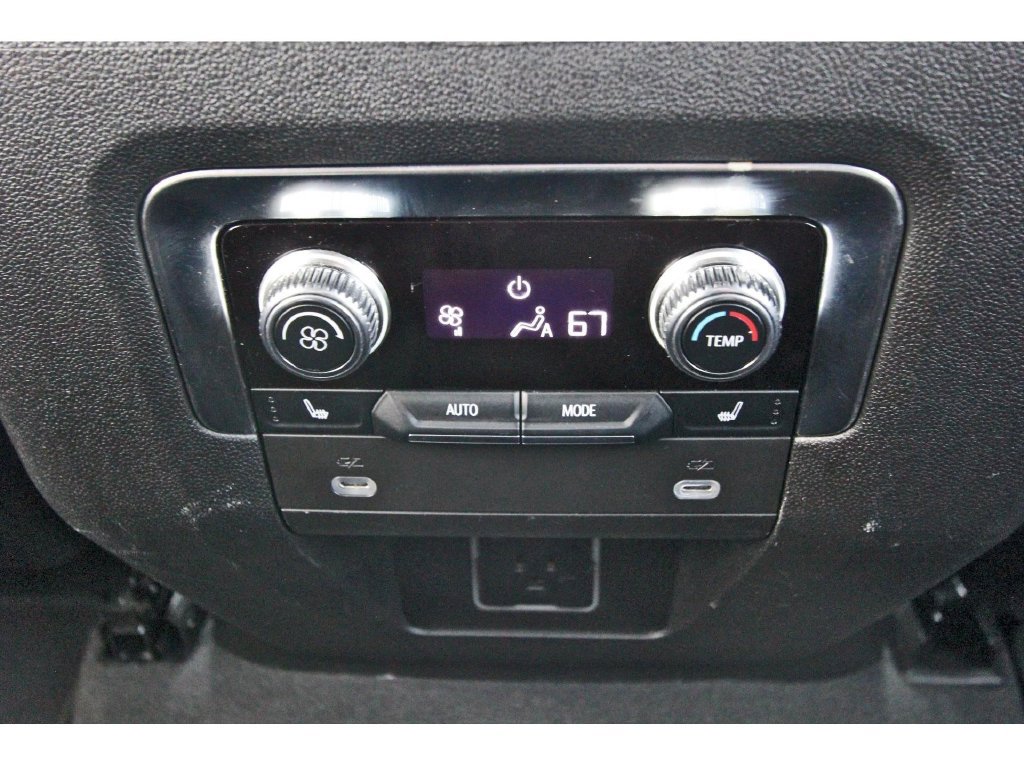 Used 2024 GMC Yukon AT4 w/ AT4 Premium Plus Package AWD/4WD image 13