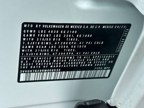 Used 2024 Volkswagen Taos SE image 29