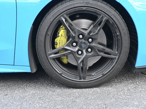 Used 2021 Chevrolet Corvette Stingray Preferred Cpe w/ Z51 Performance Package image 13