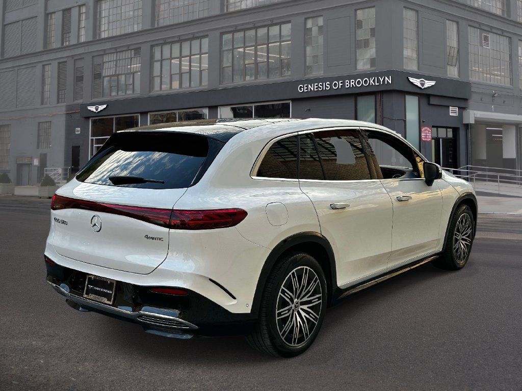 Used 2023 Mercedes-Benz EQS 580 4MATIC SUV image 5