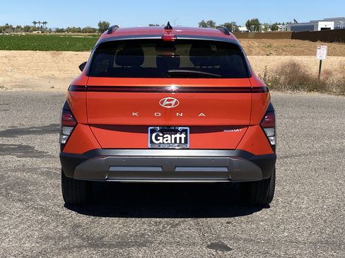 Used 2024 Hyundai Kona Limited image 4