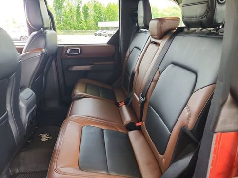 Used 2023 Ford Bronco Outer Banks w/ Sasquatch Package AWD/4WD image 24