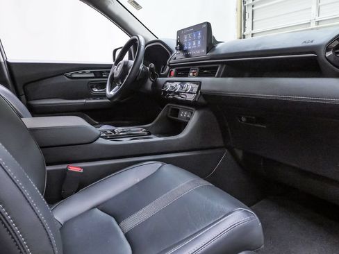 Used 2024 Honda Pilot EX-L image 12