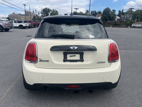 Used 2018 MINI Cooper 2-Door Hardtop FWD image 14