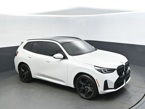 Used 2025 BMW X3 xDrive30i w/ M Sport Package image 36