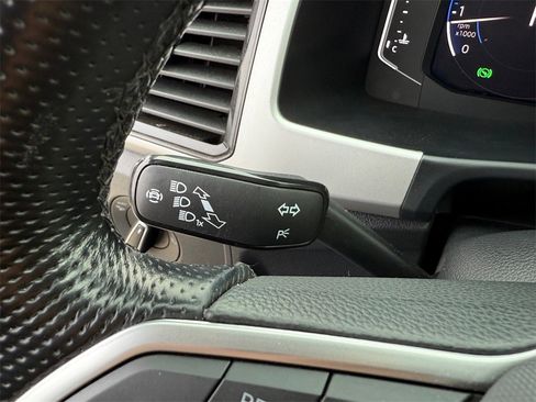 Used 2021 Volkswagen Atlas SEL Premium image 29