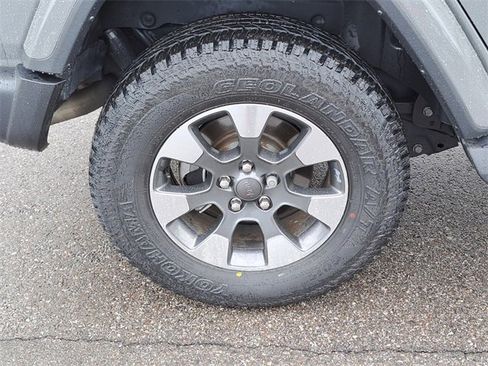 Used 2021 Jeep Wrangler Unlimited Sahara image 5