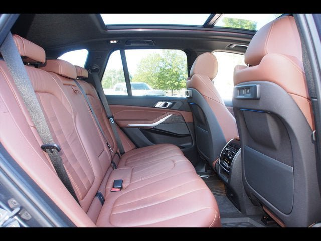 Used 2019 BMW X5 xDrive40i w/ Premium Package 2 AWD/4WD image 14