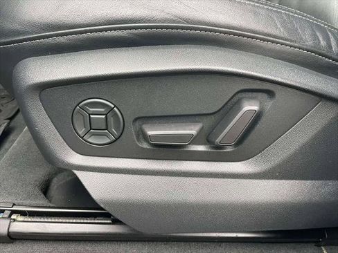 Used 2019 Audi Q8 Prestige AWD/4WD image 19