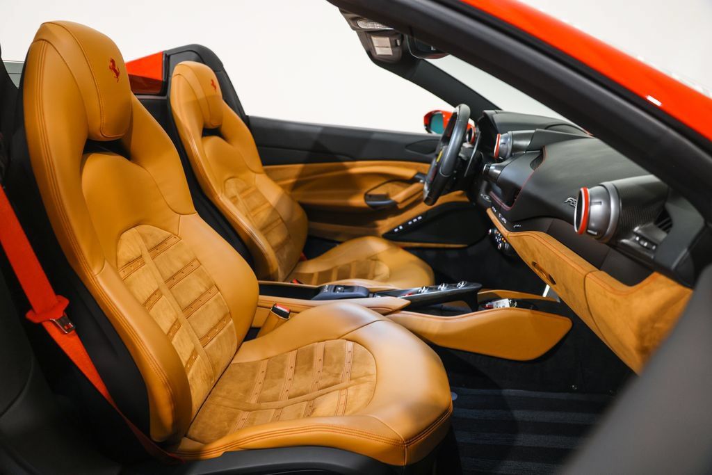 Used 2023 Ferrari F8 Tributo RWD image 24