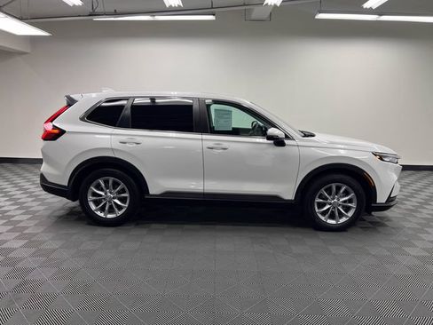 Used 2025 Honda CR-V EX image 4