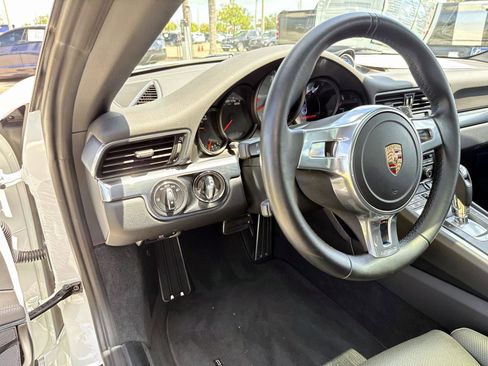 Used 2014 Porsche 911 Carrera 4S AWD/4WD image 14