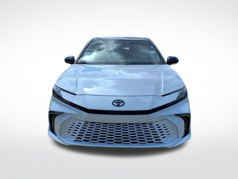 Used 2025 Toyota Camry XSE FWD image 2