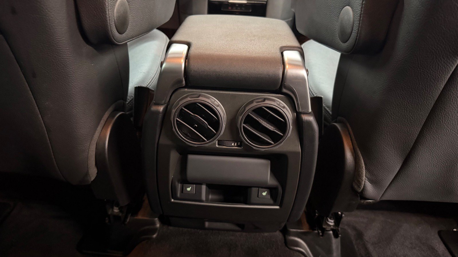 Used 2016 Land Rover LR4 HSE AWD/4WD image 33