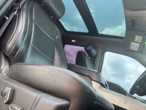 Used 2017 Ford F250 Lariat w/ Lariat Ultimate Package AWD/4WD image 26