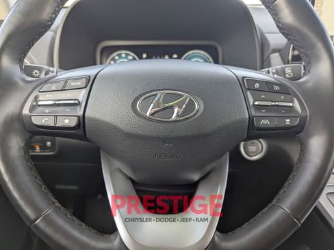 Used 2022 Hyundai Kona Limited image 14