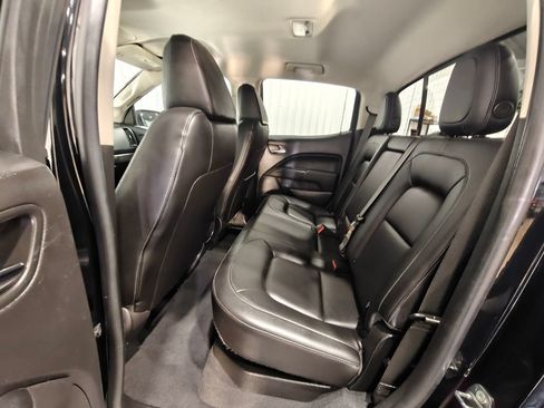 Used 2019 Chevrolet Colorado LT w/ Colorado RST Special Edition AWD/4WD image 28