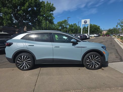 Used 2023 Volkswagen ID.4 Pro S Plus AWD/4WD image 6