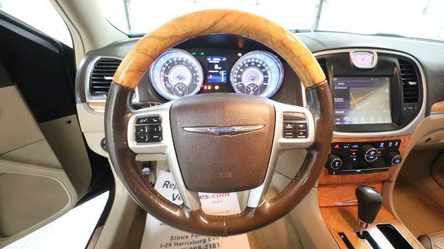 Used 2013 Chrysler 300 C AWD/4WD image 20